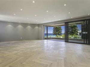 3 Bed Apartment in Llandudno
