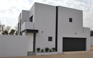 3 Bedroom Cluster in Edendale