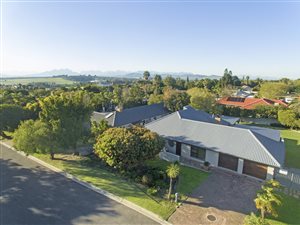 5 Bed House in Eversdal Heights