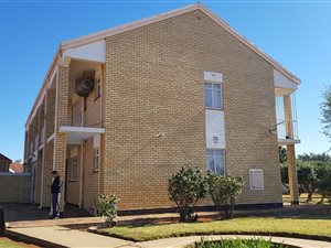 5 Bed House in Gemdene