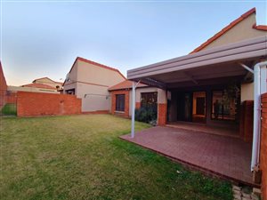 2 Bed Townhouse in Rietvlei Ridge Country Estate