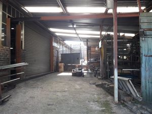 726 m² Industrial space in Industria North