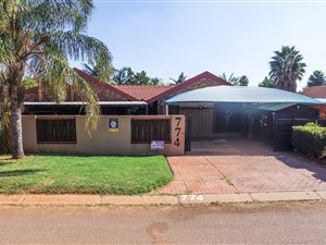 3 Bedroom House in Doornpoort and surrounds
