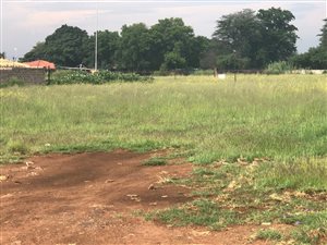 1000 m² Land available in Kookrus