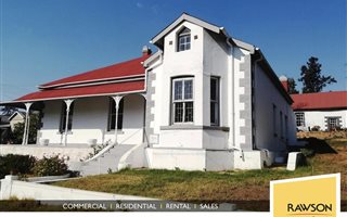 4 Bedroom House in De Rust