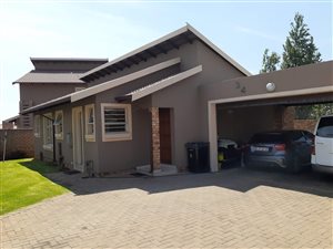 3 Bed Cluster in Newmarket Park