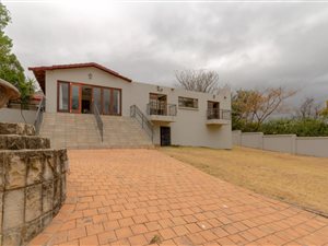4 Bed House in Wilgeheuwel