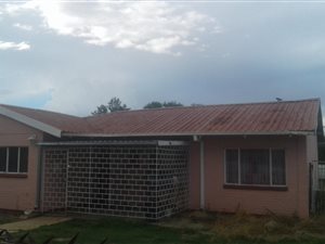 3 Bed Cluster in Riebeeckstad