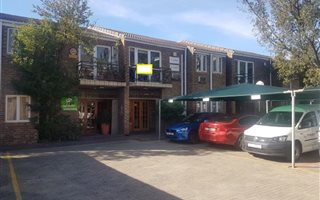 100 m² Commercial space in Foreshore