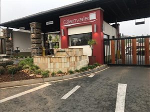 3 Bed Townhouse in Glen Eagles