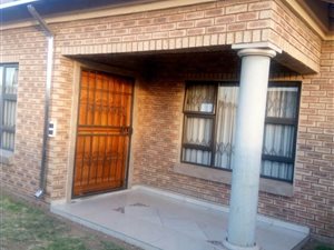 3 Bed House in Geluksdal