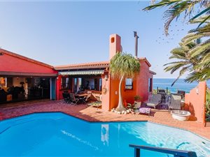 5 Bed House in Southbroom