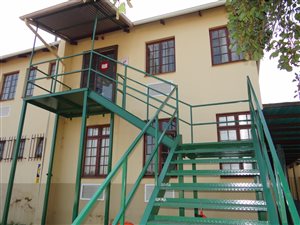 281 m² Industrial space in Halfway House