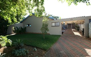 3 Bedroom House in Protea Park