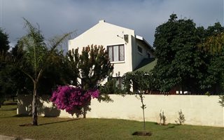 5 Bedroom House in Meedingsride