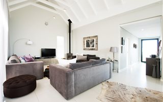 4 Bedroom House in Sitari