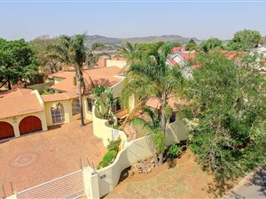 4 Bed House in Ridgeway