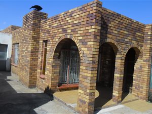 3 Bed House in Moroka