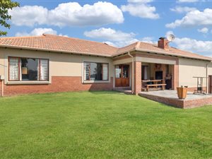 3 Bed Townhouse in Summerset