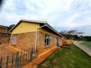 3 Bed Townhouse in Uvongo