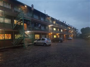 2 Bed Flat in Cruywagenpark