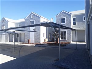 2 Bed Townhouse in Paarl Central East