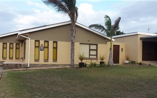4 Bedroom House in Campher Park
