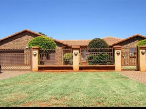 3 Bed House in Clarina