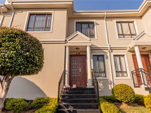 3 Bed House in Halfway Gardens