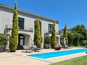 2 ha Farm in Franschhoek