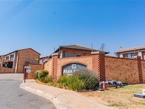 2 Bed Townhouse in Wilgeheuwel