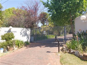 3 Bed Townhouse in Illovo