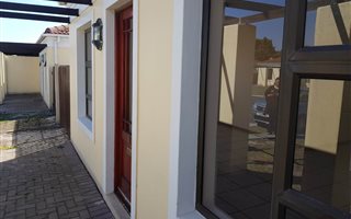 3 Bedroom House in Highbury
