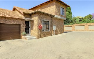 3 Bedroom Duplex in Alberton