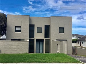 3 Bed House in Voelklip