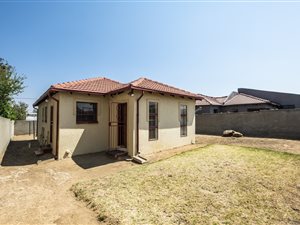 3 Bed House in Alveda