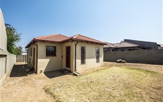 3 Bedroom House in Alveda