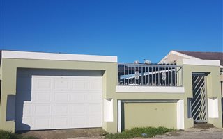 2 Bedroom House in Nyanga