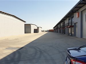 396 m² Industrial space in Pomona