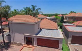 3 Bedroom Cluster in Rietvalleirand