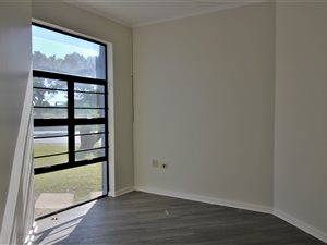 72 m² Office Space in Gonubie