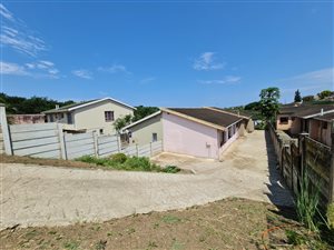 3 Bed House in Newlands West