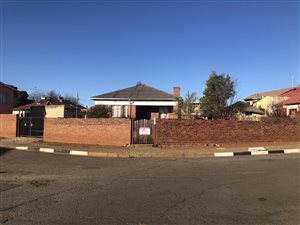 3 Bed House in Coronationville