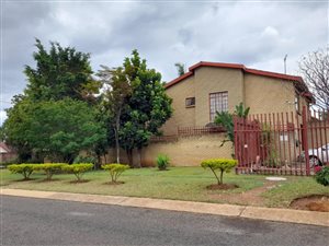3 Bed Duplex in Ninapark