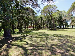 611 m² Land available in Lake Brenton