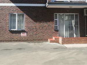 2 Bed Apartment in Warrenton