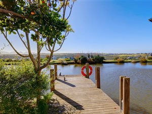 1 Bed Apartment in Oubaai and surrounds