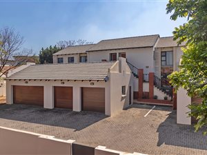 2 Bed Apartment in Witkoppen