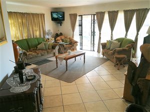 3 Bed House in Hartenbos Heuwels