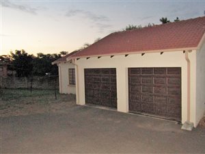 3 Bedroom House in Kwaggasrand